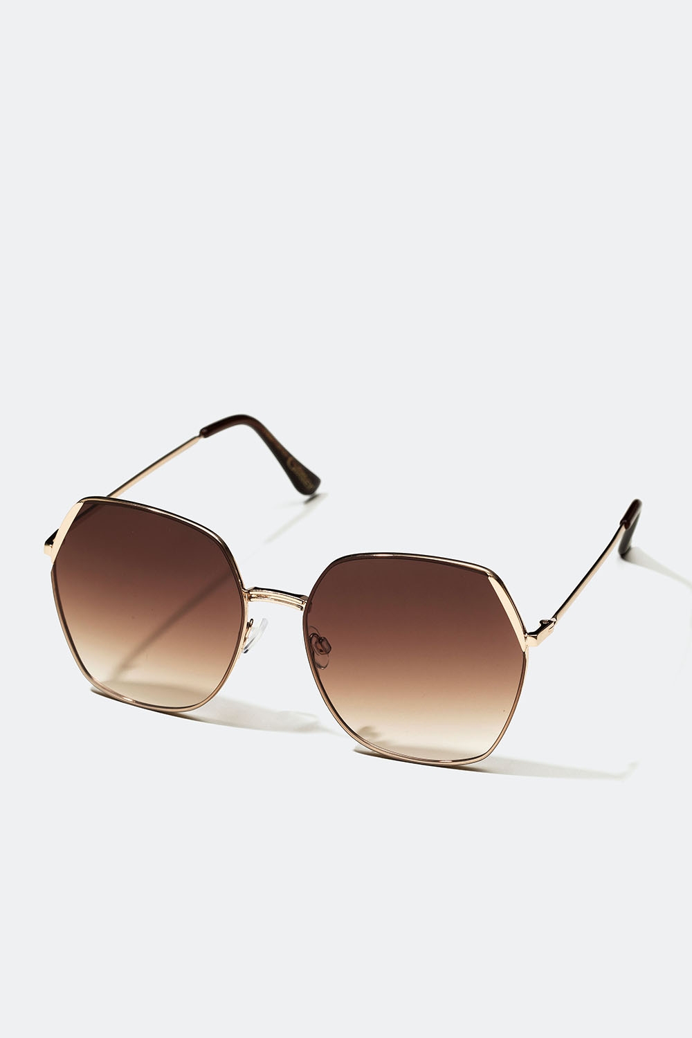 Oversize-solbriller med brune glass i gruppen Accessories / Solbriller hos Glitter (176001138100)