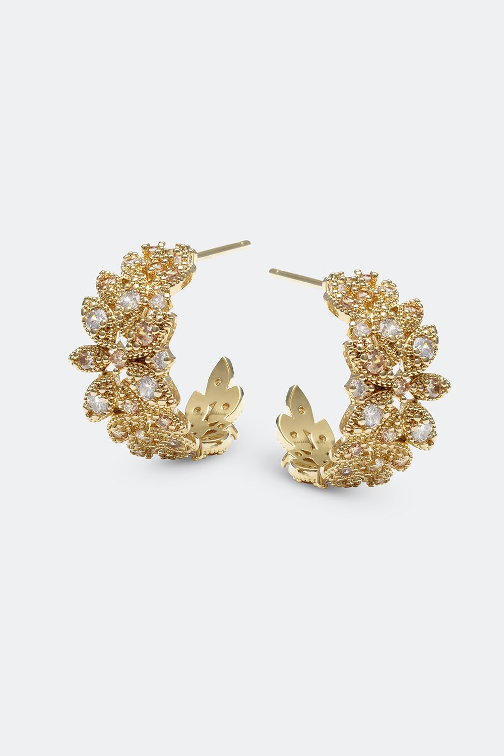 Laurel hoops earrings - Gold i gruppen Lily and Rose - Øredobber hos Glitter (253001152002)