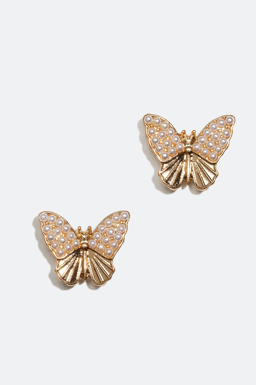 Gullfargede øredobber med sommerfugler og perler i gruppen Smykker / Øredobber / Studs hos Glitter (253005732002)